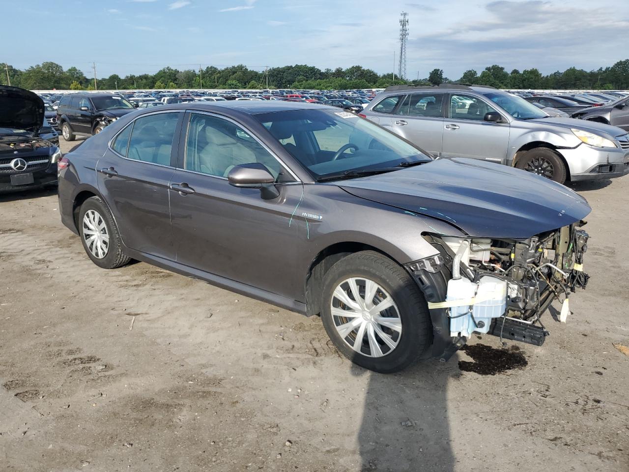 2018 Toyota Camry Le VIN: 4T1B31HK3JU507198 Lot: 65042435