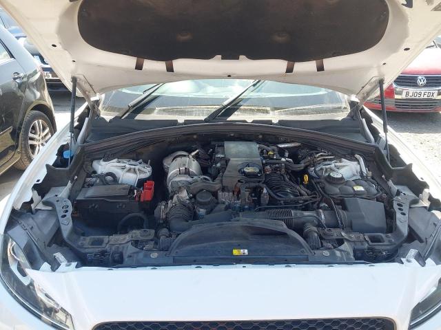 2016 JAGUAR F-PACE R-S