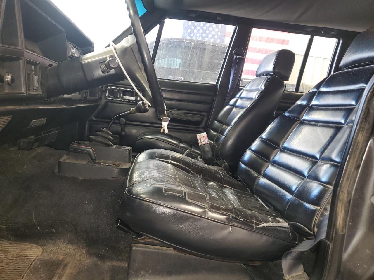 1987 Jeep Cherokee VIN: 1JCML7817HT126623 Lot: 62891385