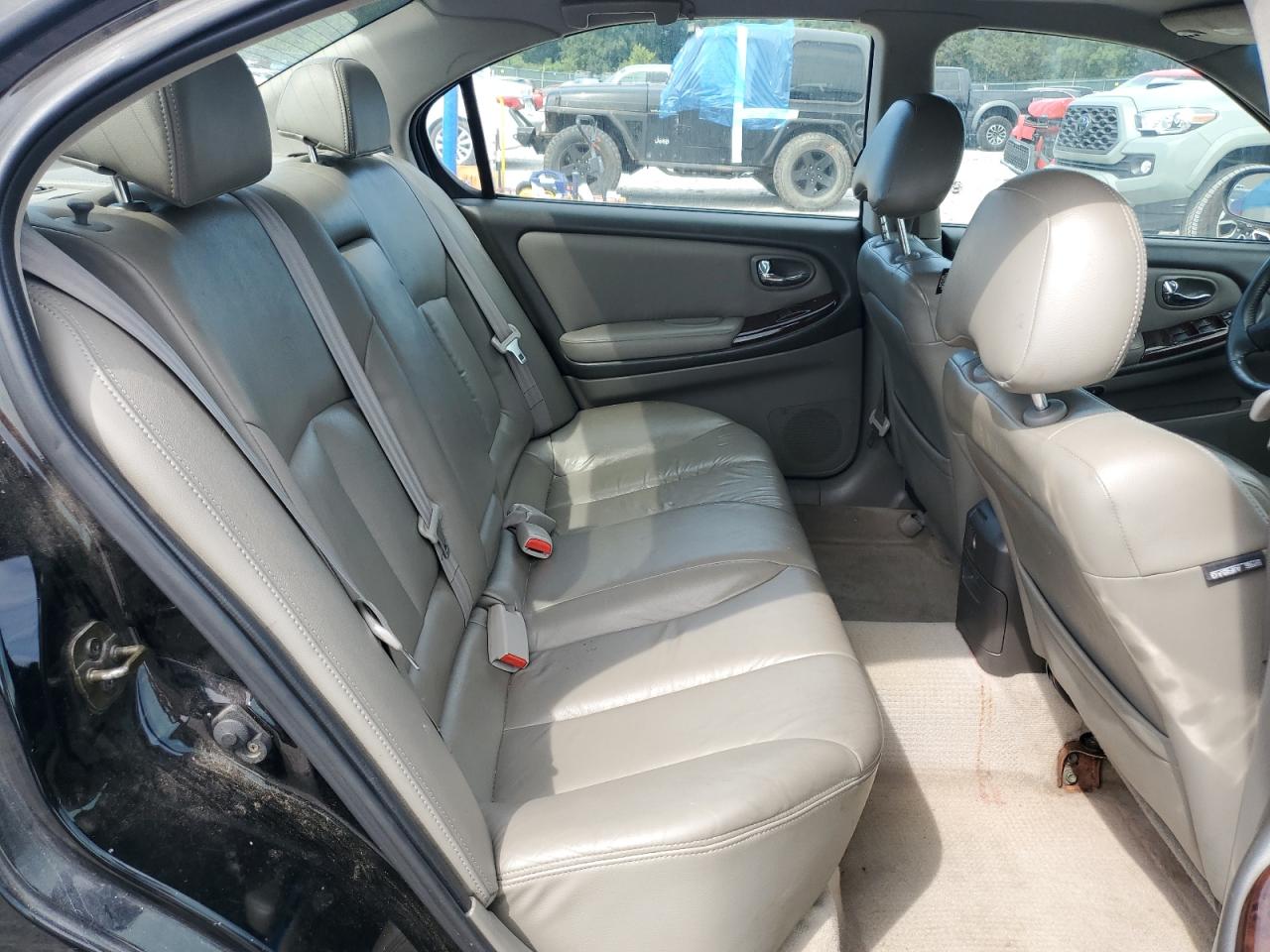 2000 Infiniti I30 VIN: JNKCA31A5YT104396 Lot: 61491455