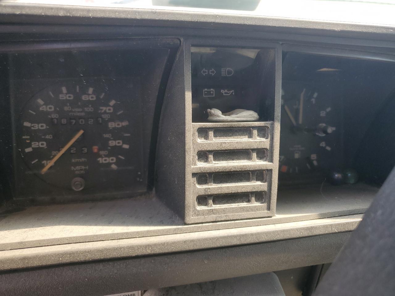 1991 Volkswagen Vanagon Bus VIN: WV2YB0258MG000848 Lot: 64800525