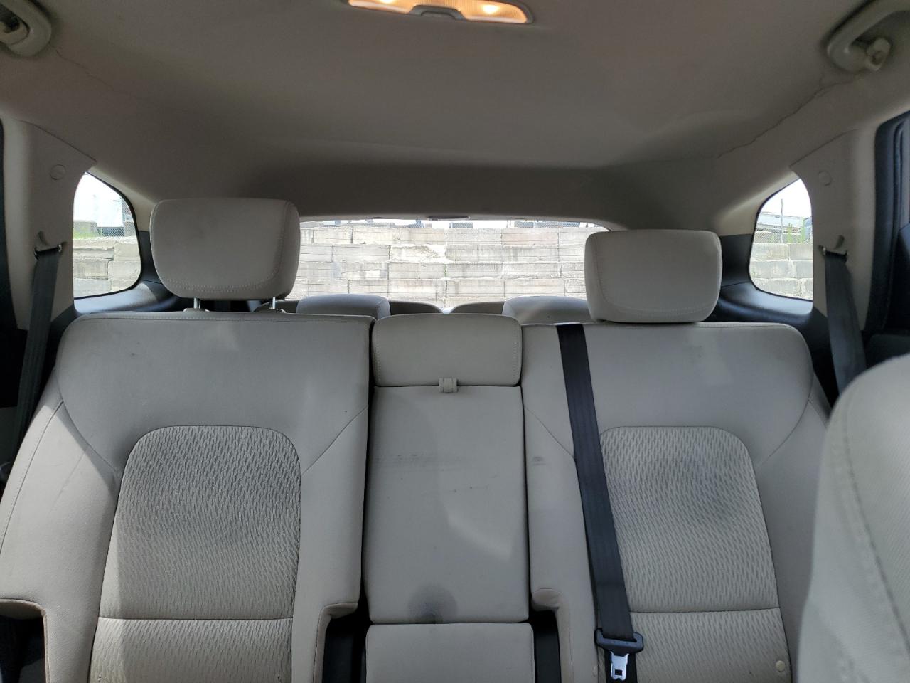 2017 Hyundai Santa Fe Se VIN: KM8SM4HF3HU207379 Lot: 65317155