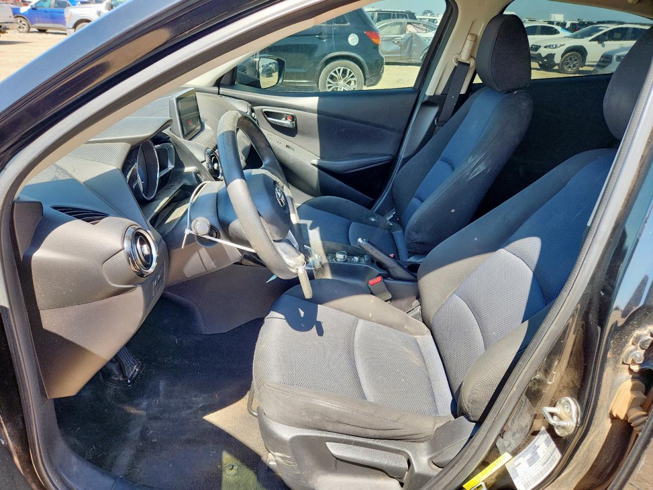 2017 Toyota Yaris Ia VIN: 3MYDLBYV3HY150613 Lot: 64111395