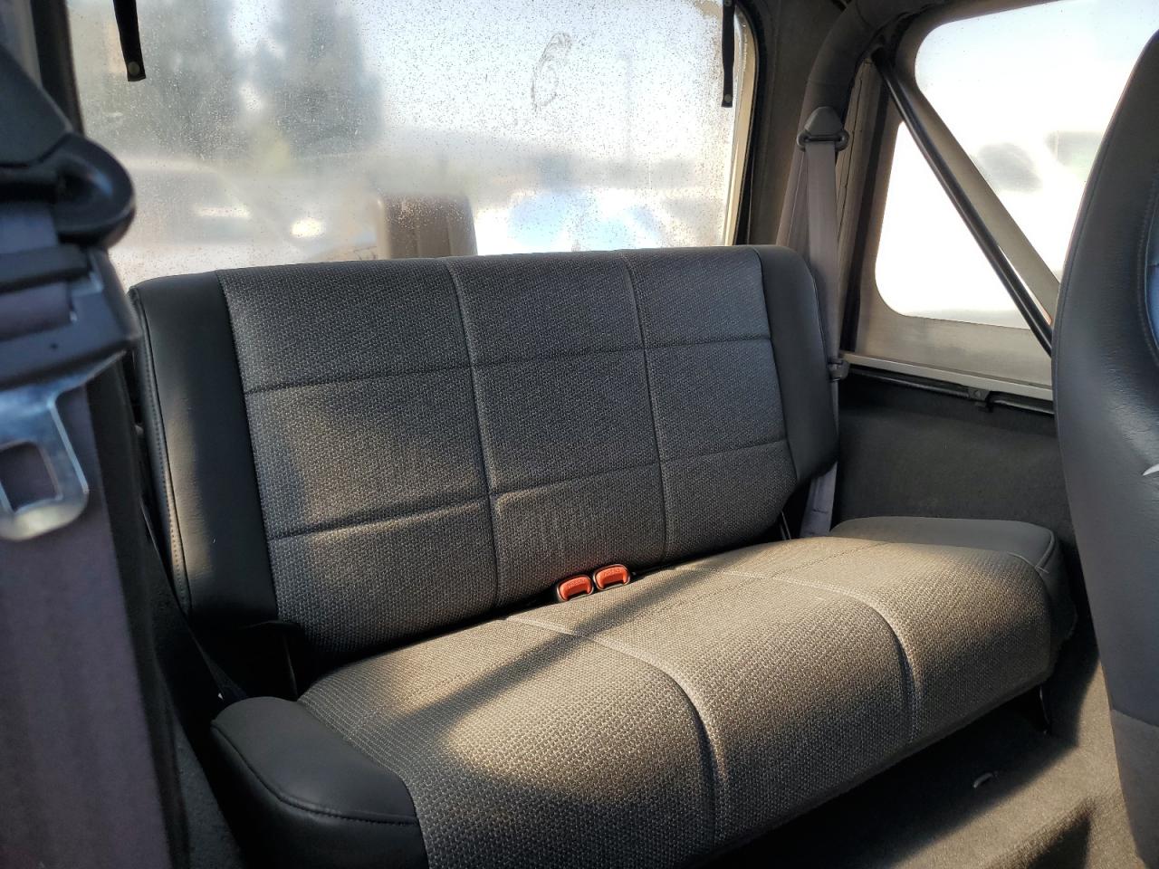 2000 Jeep Wrangler / Tj Se VIN: 1J4FA29P3YP770094 Lot: 65419385