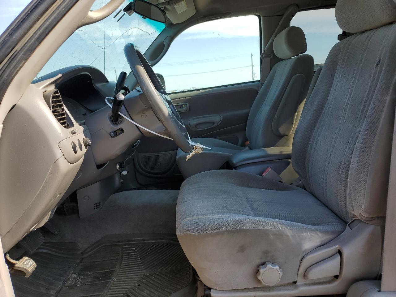 2002 Toyota Tundra Access Cab VIN: 5TBBT44182S221445 Lot: 64689305