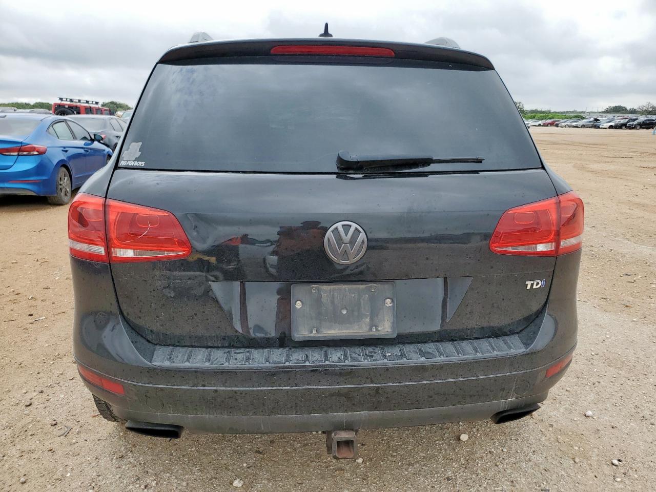 2013 Volkswagen Touareg V6 Tdi VIN: WVGEP9BP6DD005438 Lot: 63470755