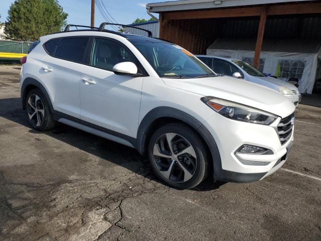 Parquets HYUNDAI TUCSON 2017 Biały