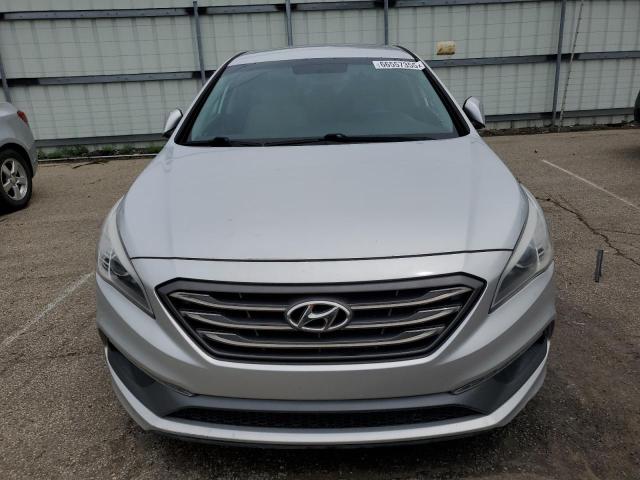 Sedans HYUNDAI SONATA 2015 Srebrny