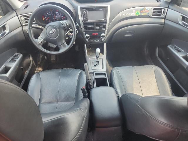 Parquets SUBARU FORESTER 2016 Srebrny