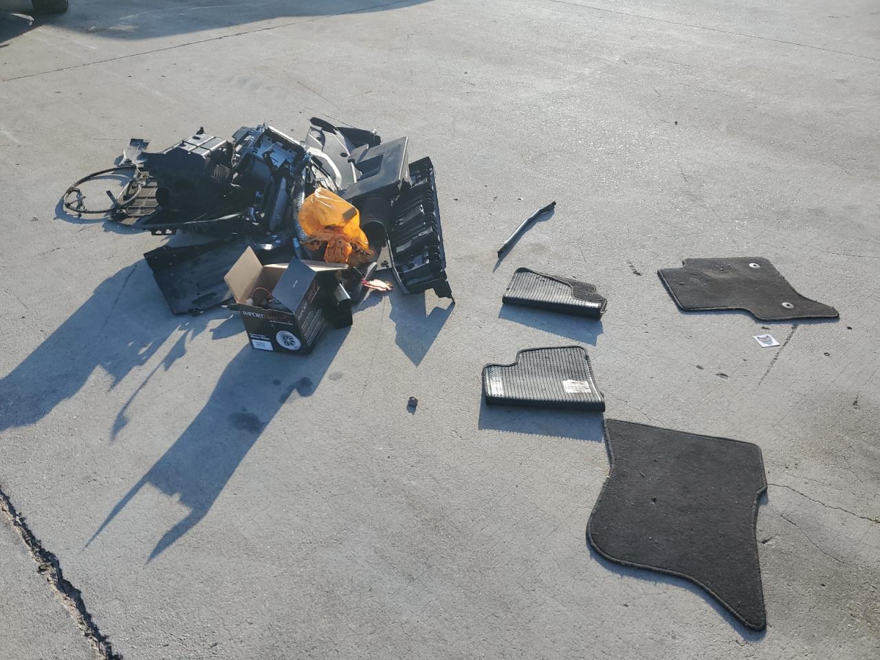 2017 Chevrolet Tahoe C1500 Lt VIN: 1GNSCBKC5HR186376 Lot: 65001625