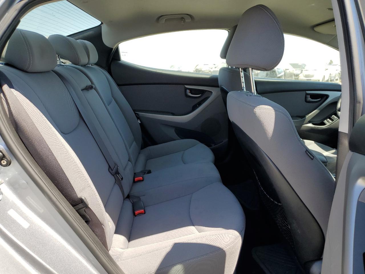 2015 Hyundai Elantra Se VIN: KMHDH4AE9FU303562 Lot: 63092345