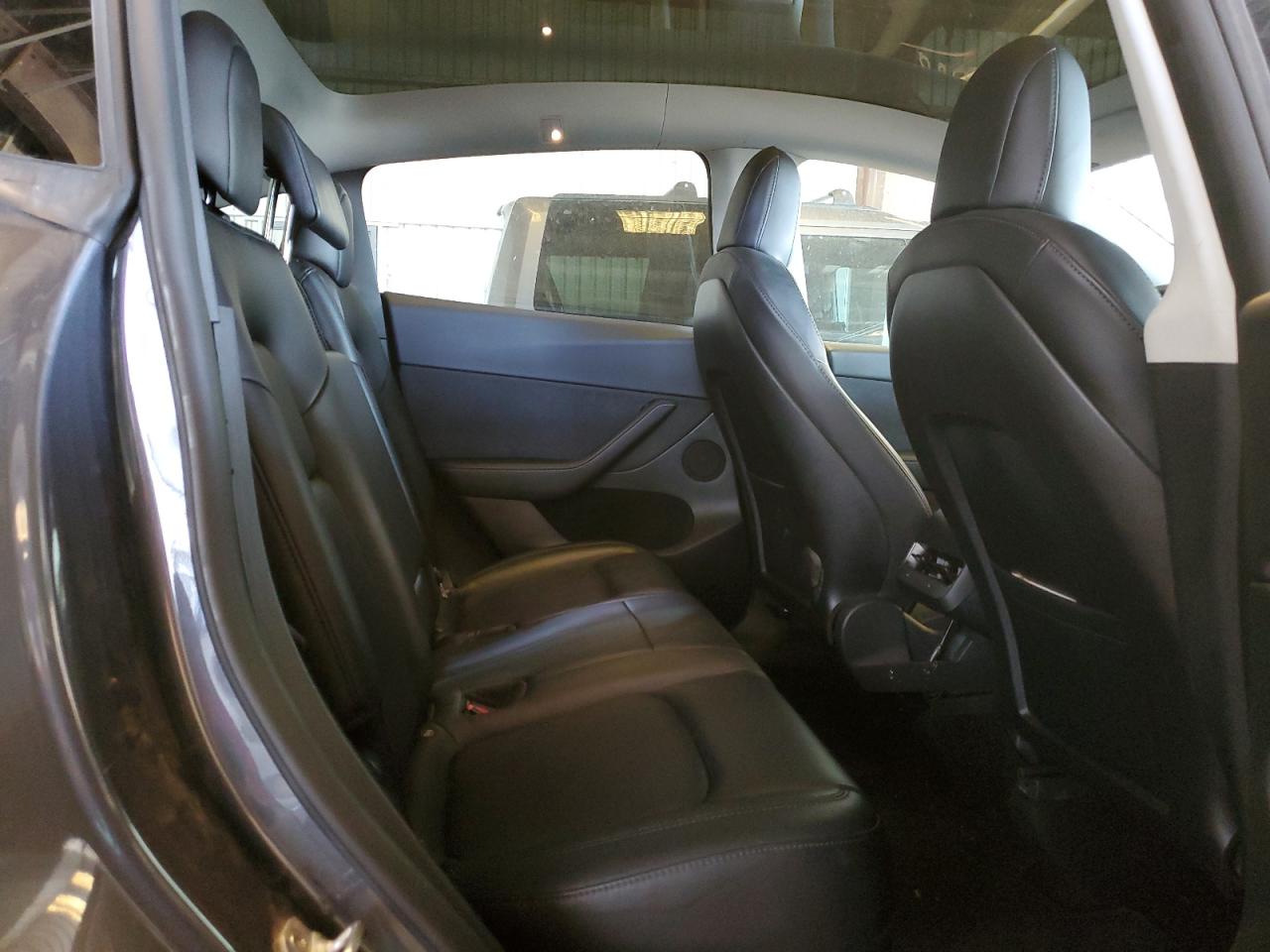 2022 Tesla Model Y VIN: 7SAYGAEE7NF555791 Lot: 62319155