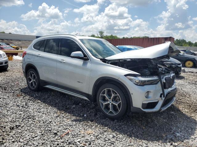  BMW X1 2018 Srebrny