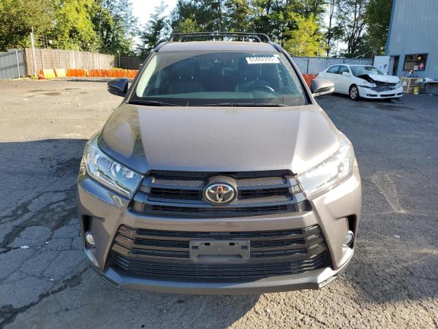  TOYOTA HIGHLANDER 2017 Szary
