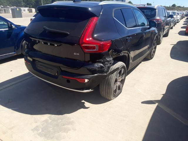 2021 VOLVO XC40 INSCRIPTION B4 MHEV 