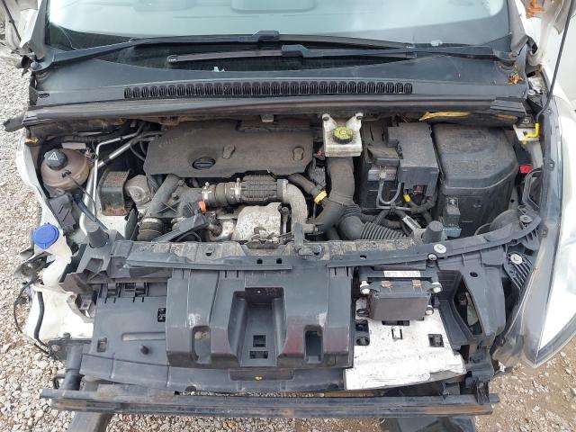 2014 PEUGEOT 3008 ALLURE HDI 