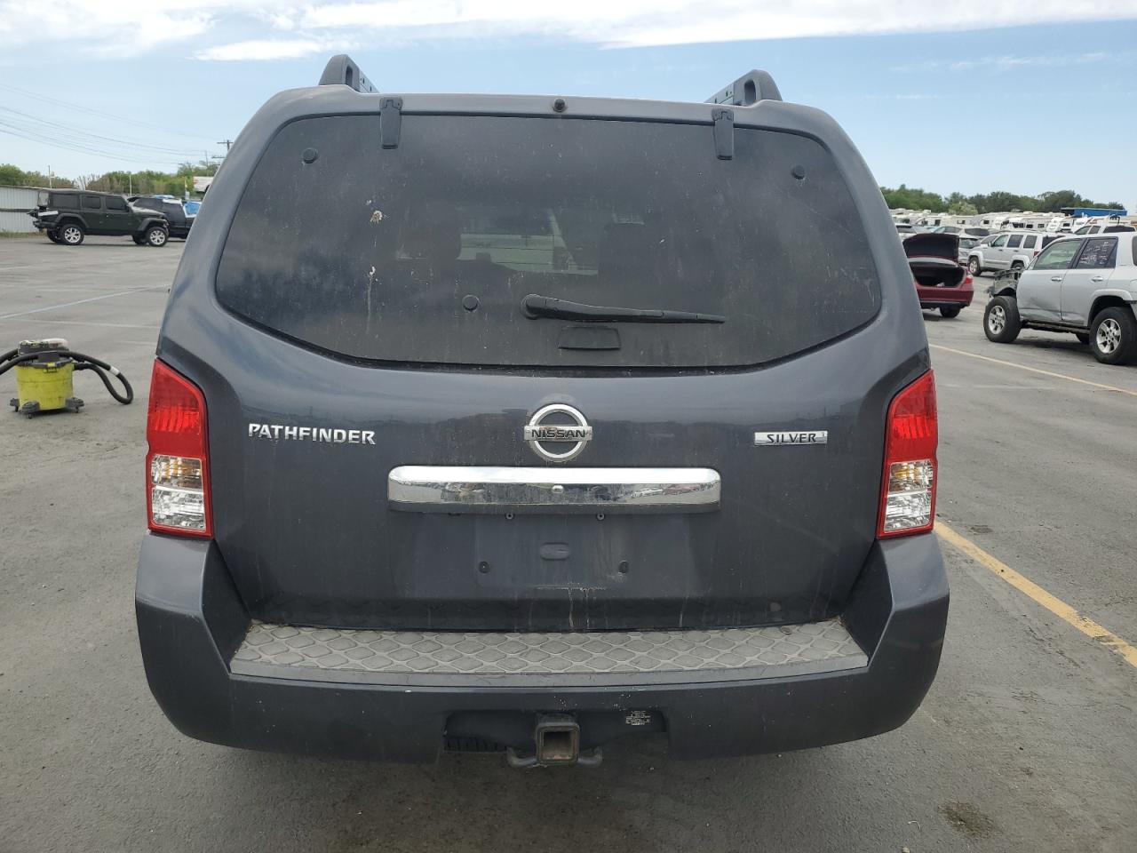 2011 Nissan Pathfinder S VIN: 5N1AR1NB1BC600498 Lot: 64841895