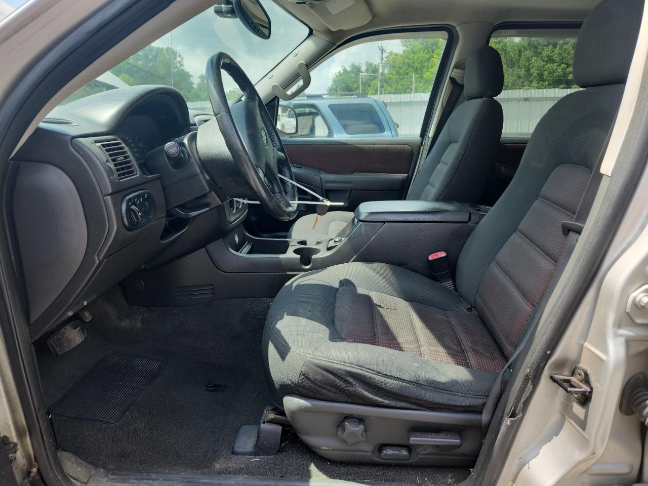 2005 Ford Explorer Xlt VIN: 1FMZU73K25ZA14918 Lot: 65358035