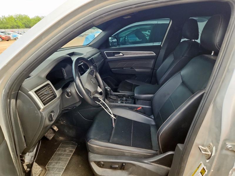  VOLKSWAGEN ATLAS 2022 Серебристый