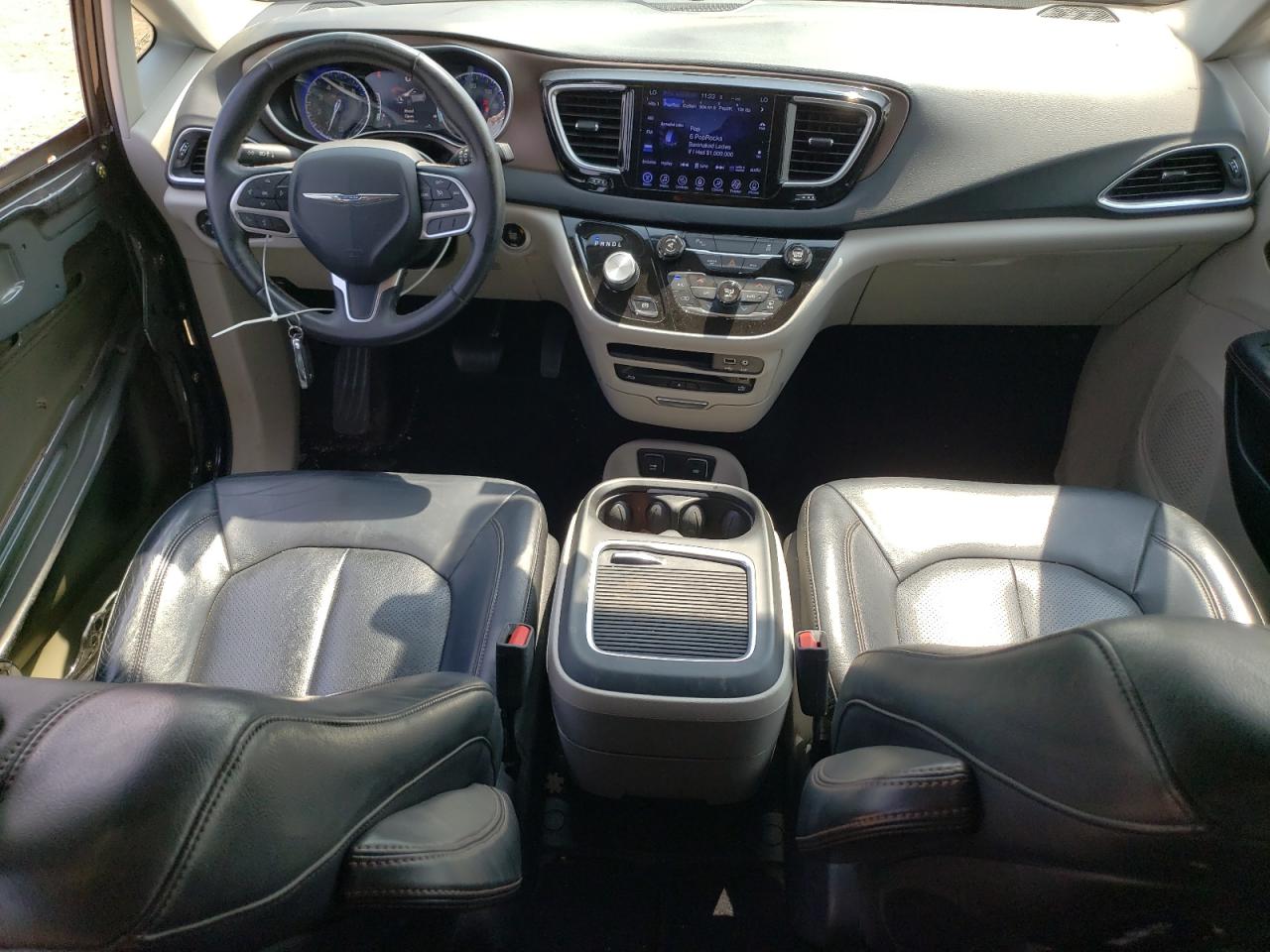 2c4rc1eg1hr614485 2C4RC1EG1HR614485 2017 Chrysler Pacifica Touring L Plus