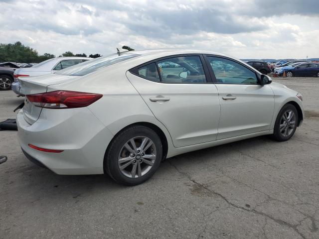  HYUNDAI ELANTRA 2018 Бежевый
