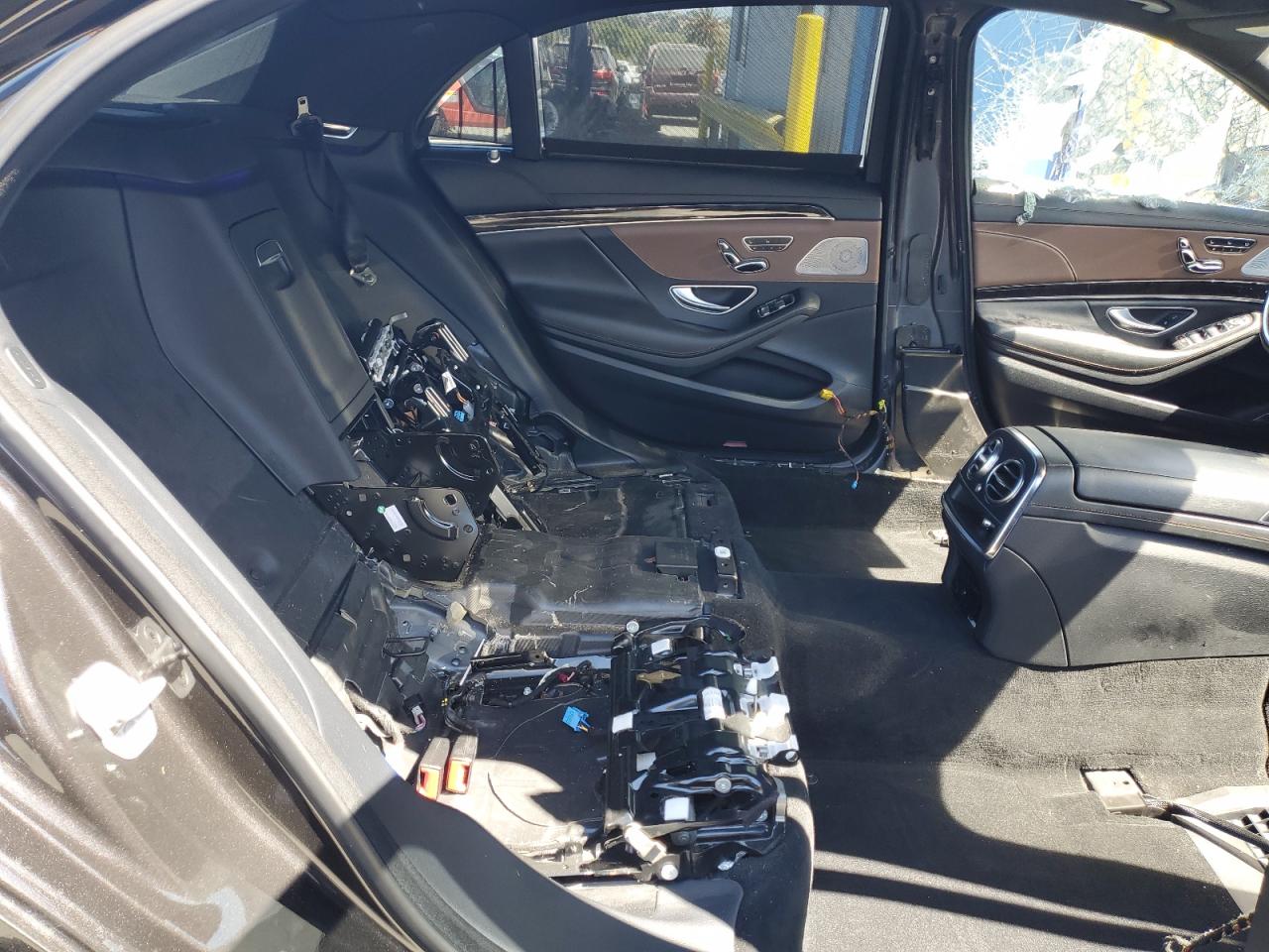 2014 Mercedes-Benz S 550 VIN: WDDUG8CB8EA006984 Lot: 62723035