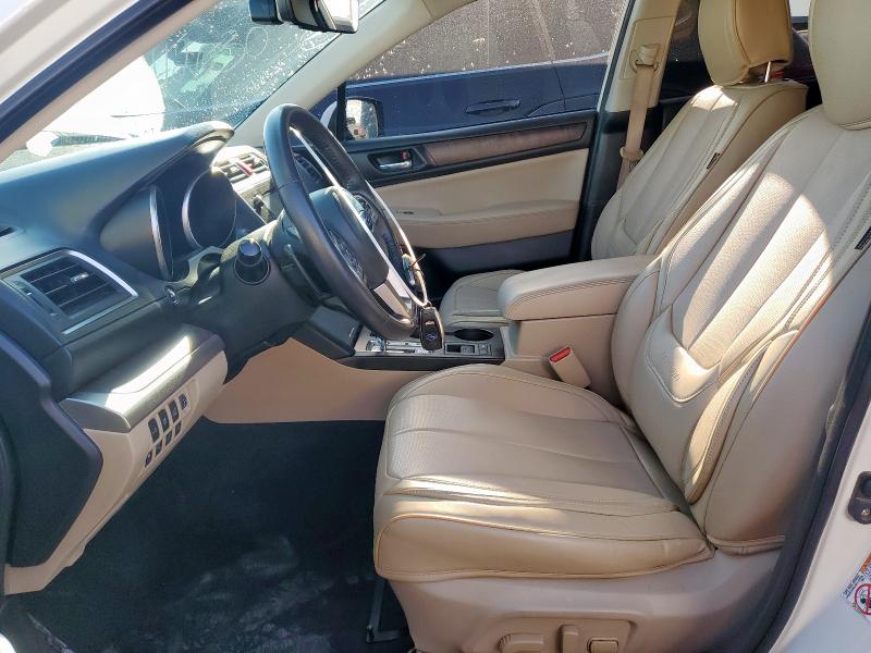  SUBARU OUTBACK 2017 Белы