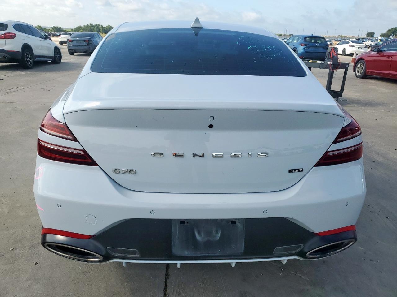 2022 Genesis G70 Base VIN: KMTG54TE7NU083023 Lot: 64932355