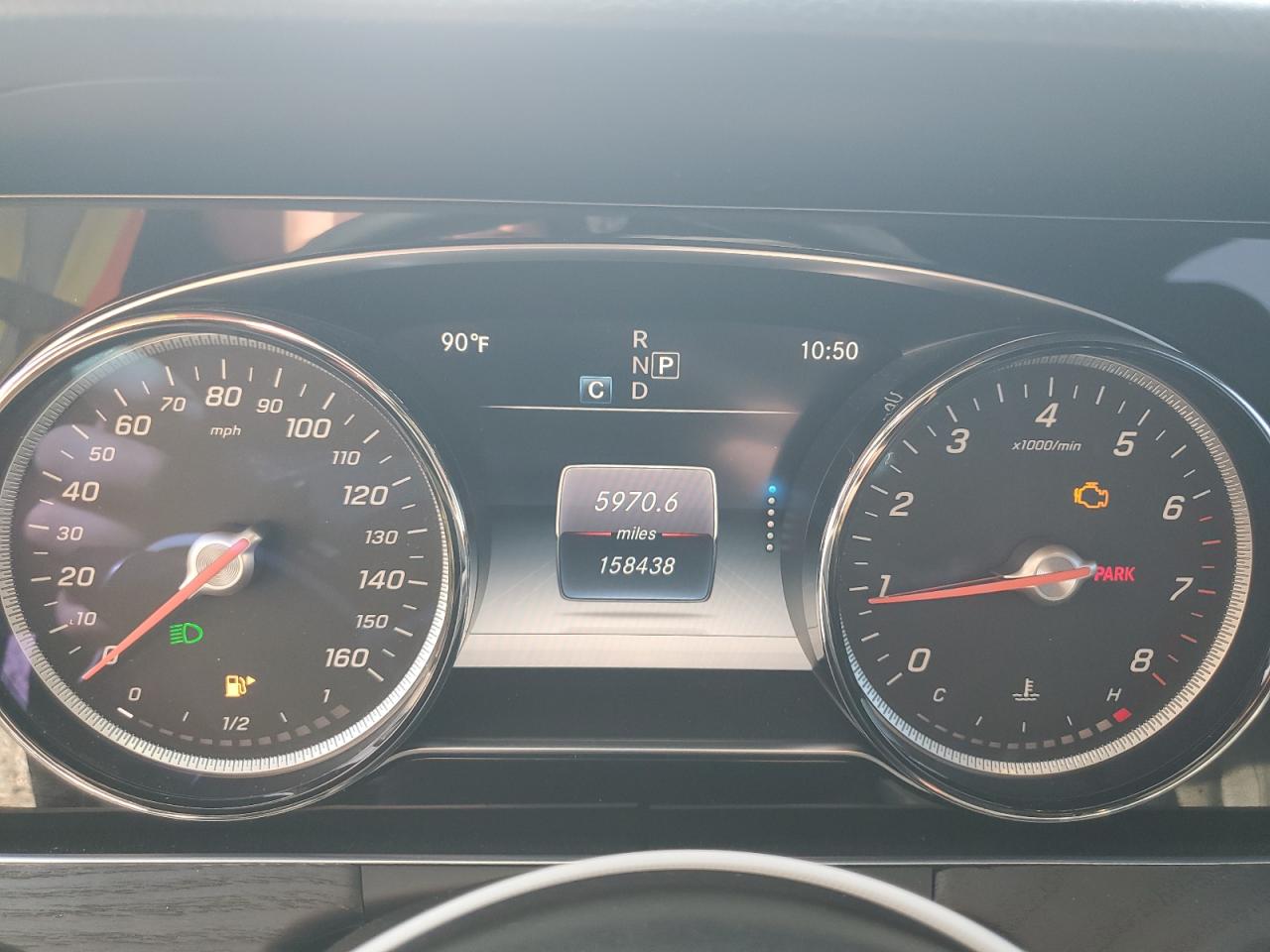 2018 Mercedes-Benz E 300 VIN: WDDZF4JB8JA302599 Lot: 64134055