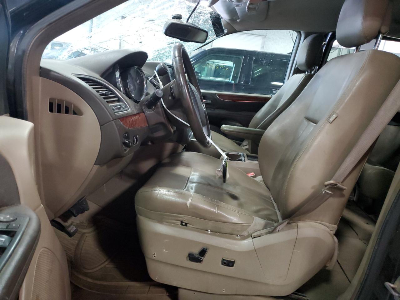 2013 Chrysler Town & Country Touring VIN: 2C4RC1BG1DR621158 Lot: 65186735