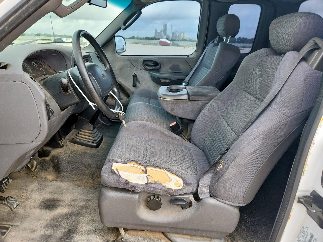 2002 Ford F150 VIN: 1FTRX17272NB42058 Lot: 64602875