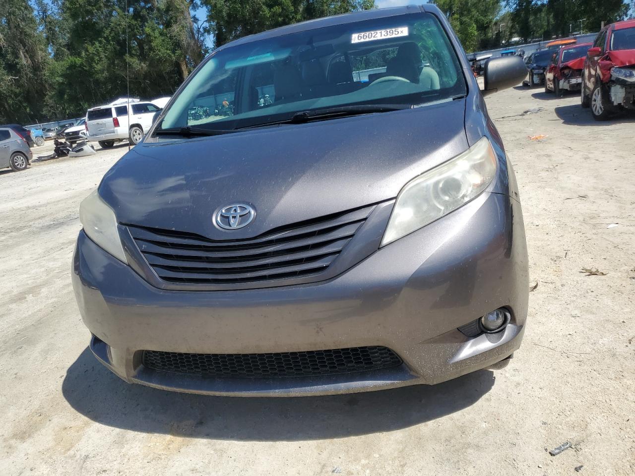 2014 Toyota Sienna VIN: 5TDZK3DC0ES423348 Lot: 66021395