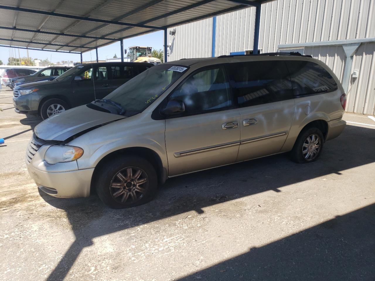 2005 Chrysler Town & Country Touring cream null gas 2C4GP54L85R351697 photo #1