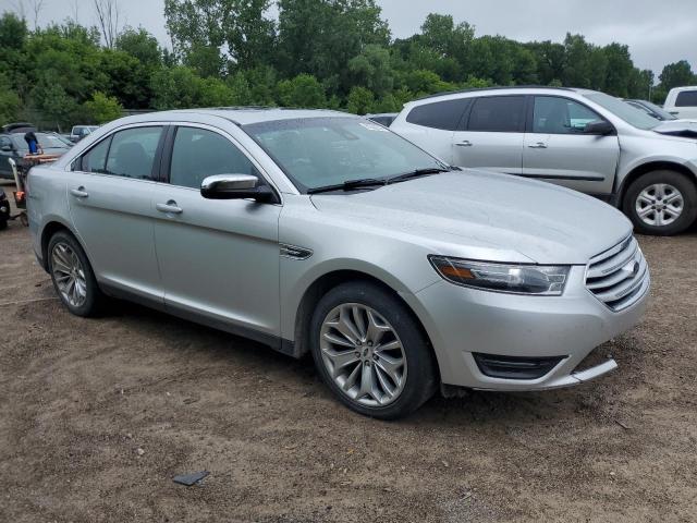  FORD TAURUS 2017 Сріблястий