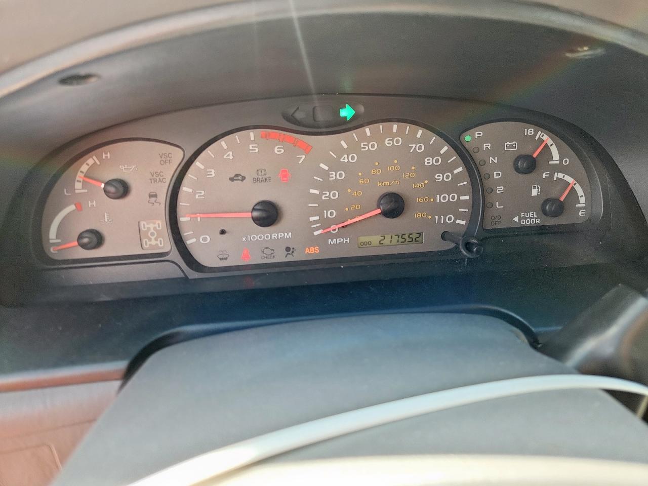 2004 Toyota Sequoia Limited VIN: 5TDBT48A04S226840 Lot: 63788685