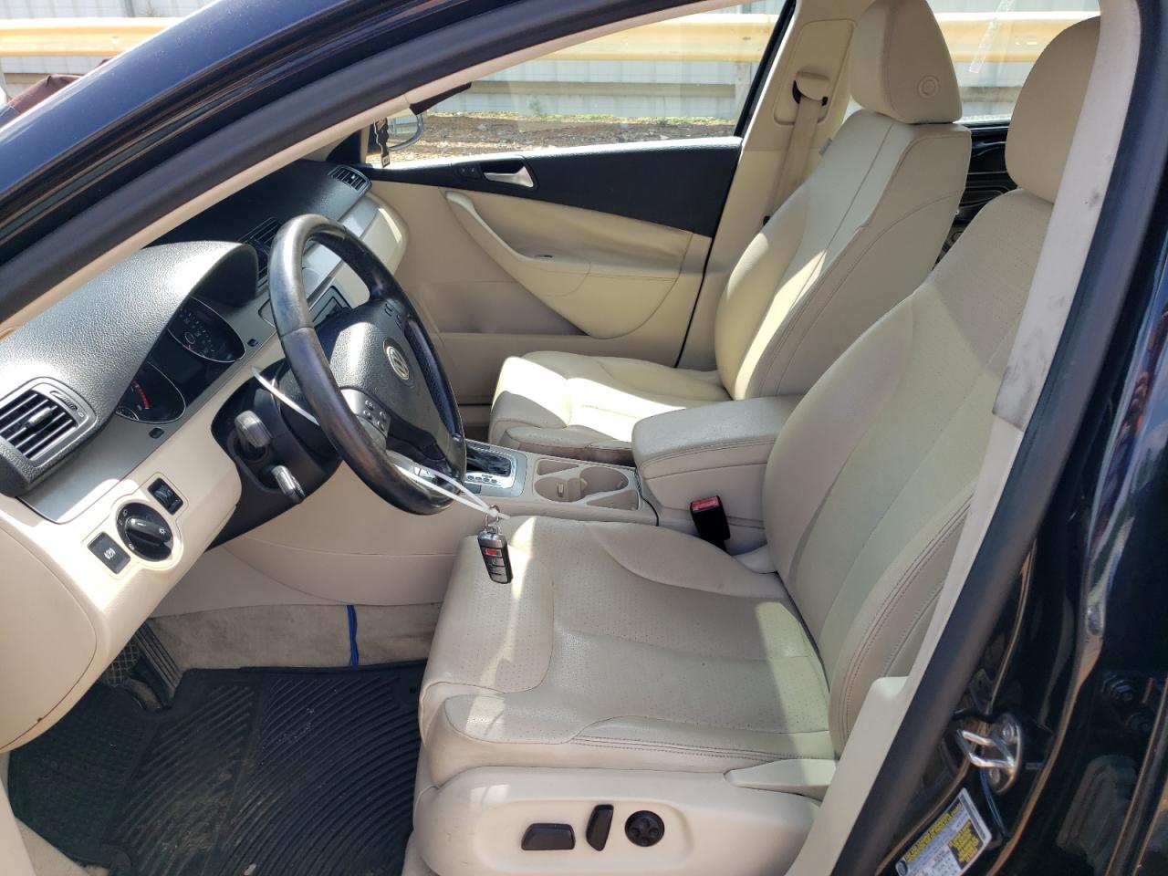 2009 Volkswagen Passat Turbo VIN: WVWJK73C19P059656 Lot: 64368135