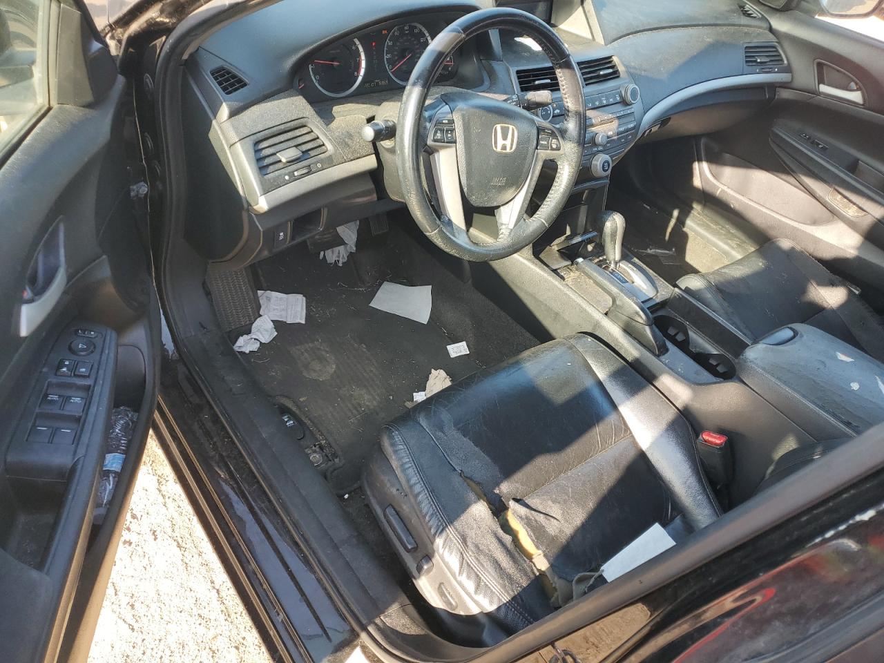 2011 Honda Accord Se VIN: 1HGCP2F67BA011737 Lot: 63321015