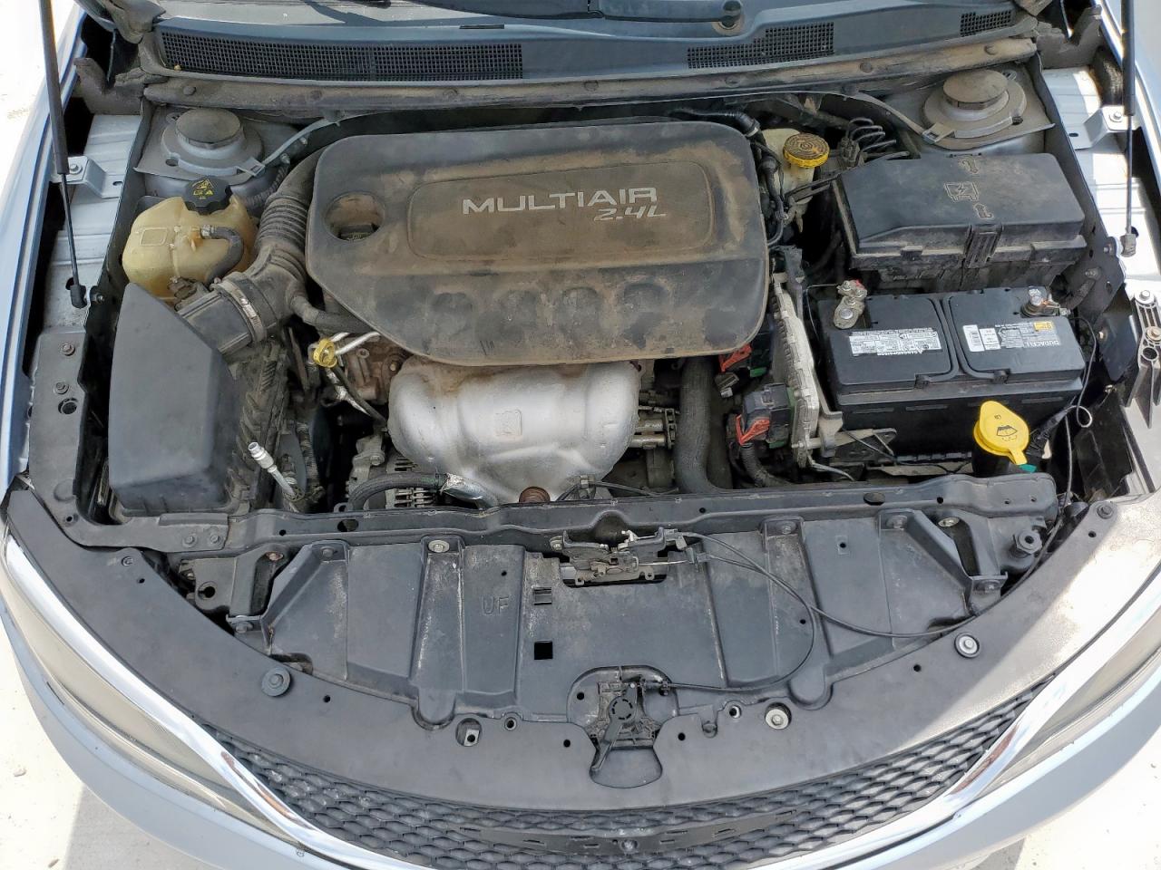 2015 Chrysler 200 Limited VIN: 1C3CCCAB4FN712890 Lot: 63996515