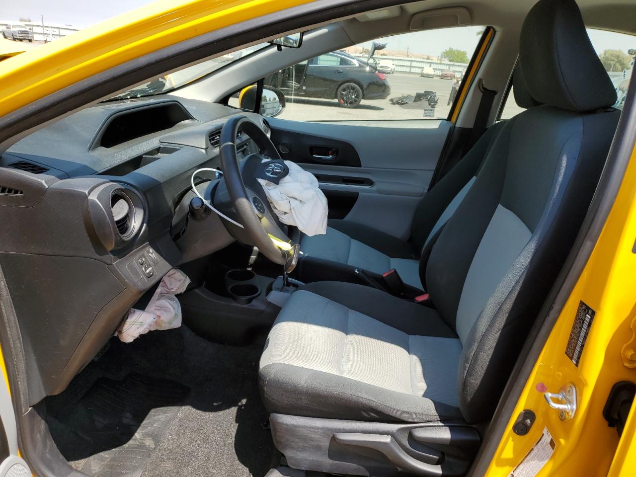 2014 Toyota Prius C VIN: JTDKDTB35E1071413 Lot: 64603585