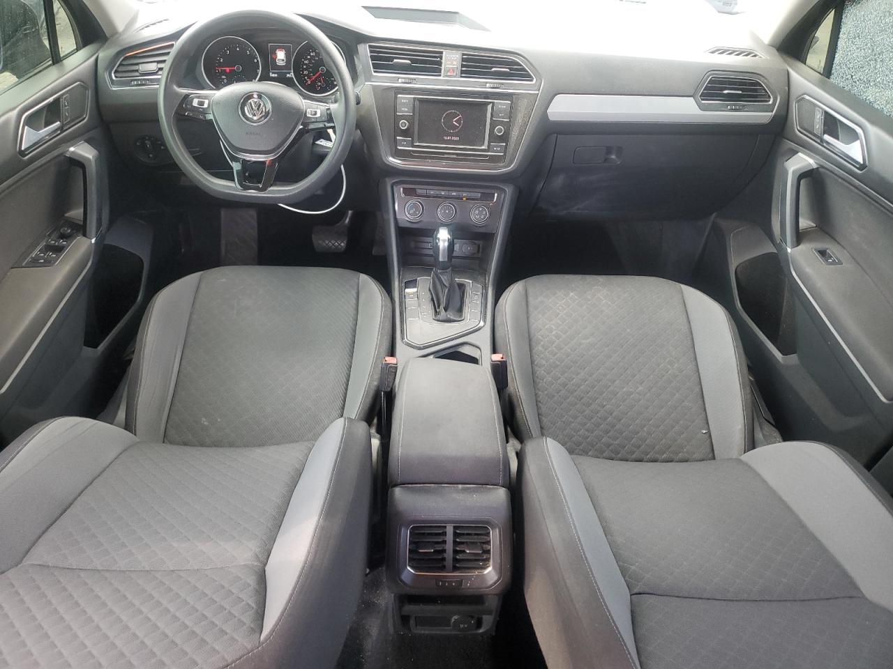 2018 Volkswagen Tiguan S VIN: 3VV1B7AX4JM015118 Lot: 64695235
