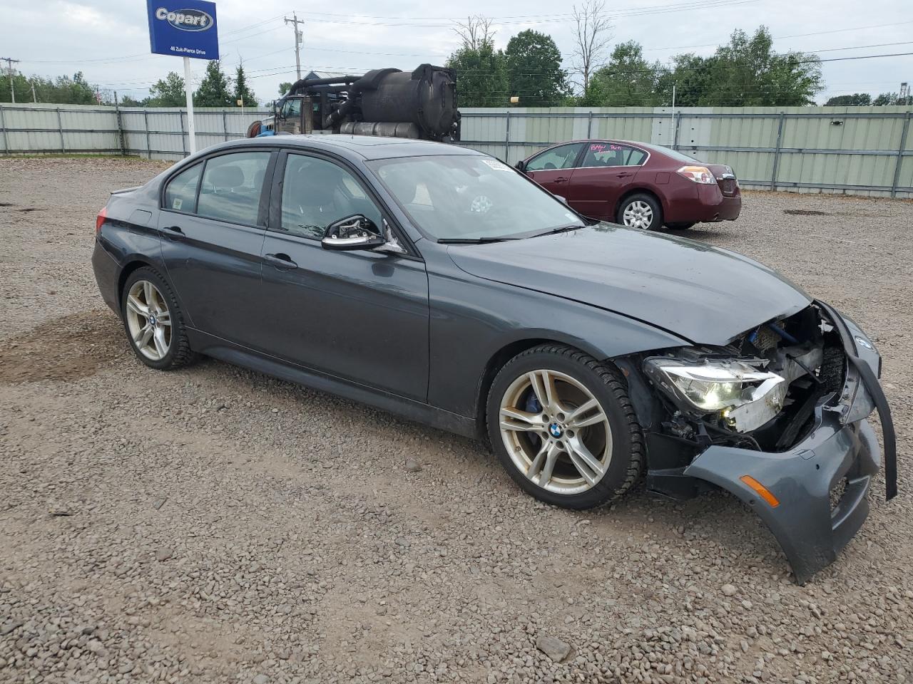 2013 BMW 335 Xi VIN: WBA3B9C52DF140067 Lot: 63656705
