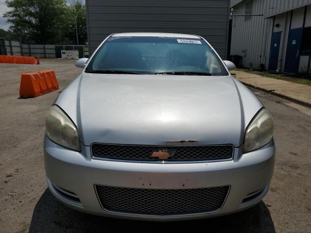 Sedans CHEVROLET IMPALA 2013 Srebrny