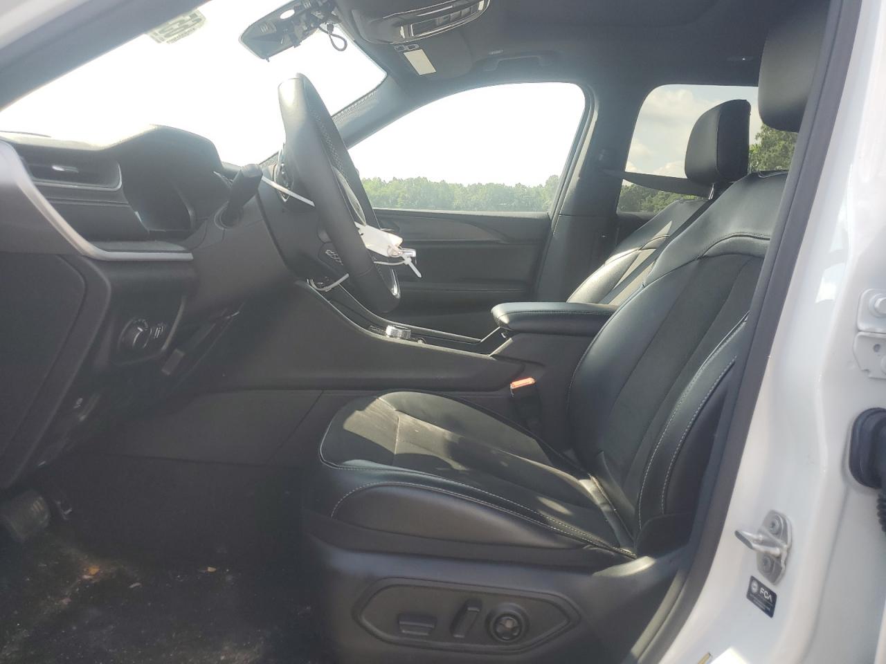 2024 Jeep Grand Cherokee L Laredo VIN: 1C4RJKAG8R8592581 Lot: 65380085