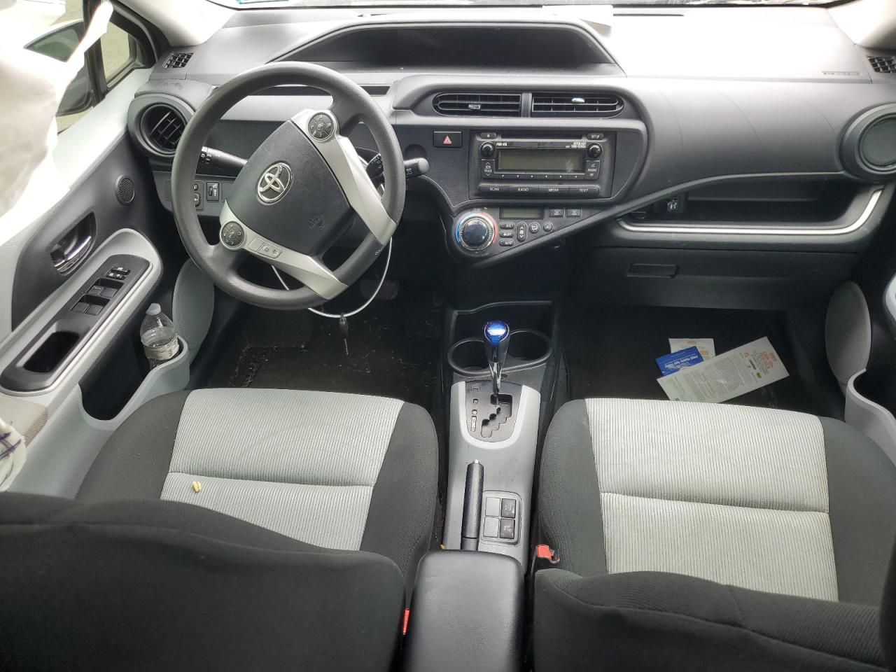 2014 Toyota Prius C VIN: JTDKDTB37E1567328 Lot: 64618575