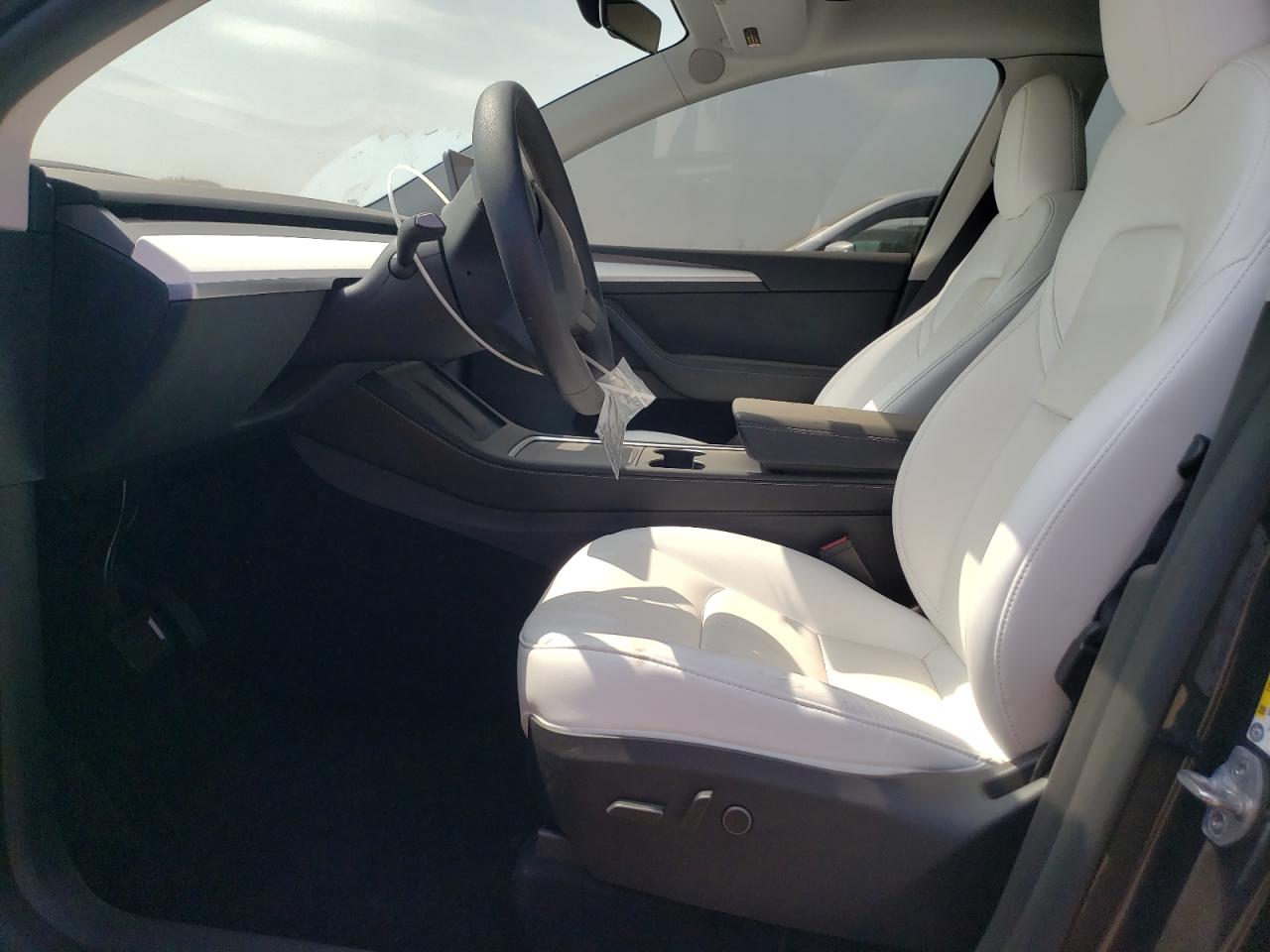 2025 Tesla Model Y VIN: 7SAYGAEE3SF225898 Lot: 65639845