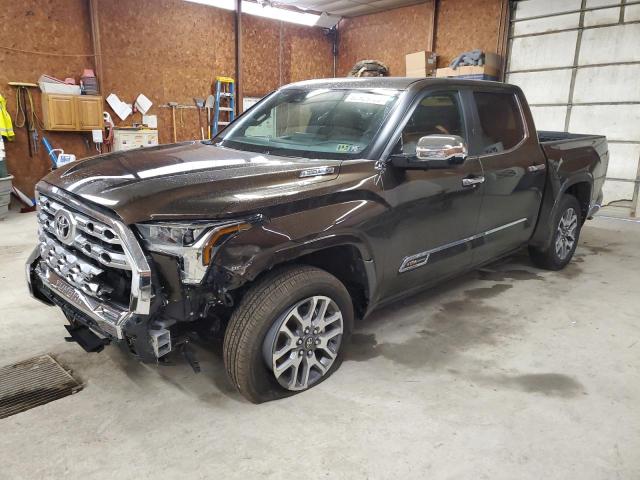 TOYOTA TUNDRA CRE 2025