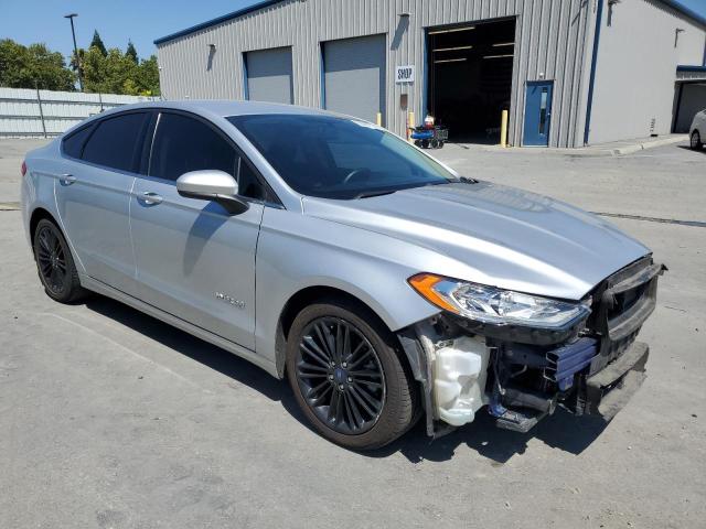  FORD FUSION 2018 Srebrny