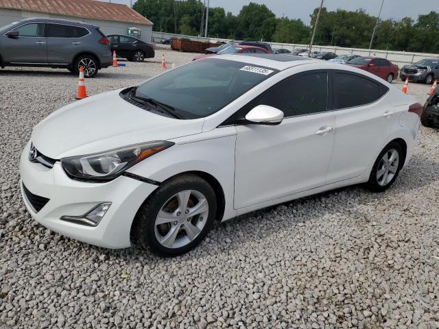 Sedans HYUNDAI ELANTRA 2016 Biały