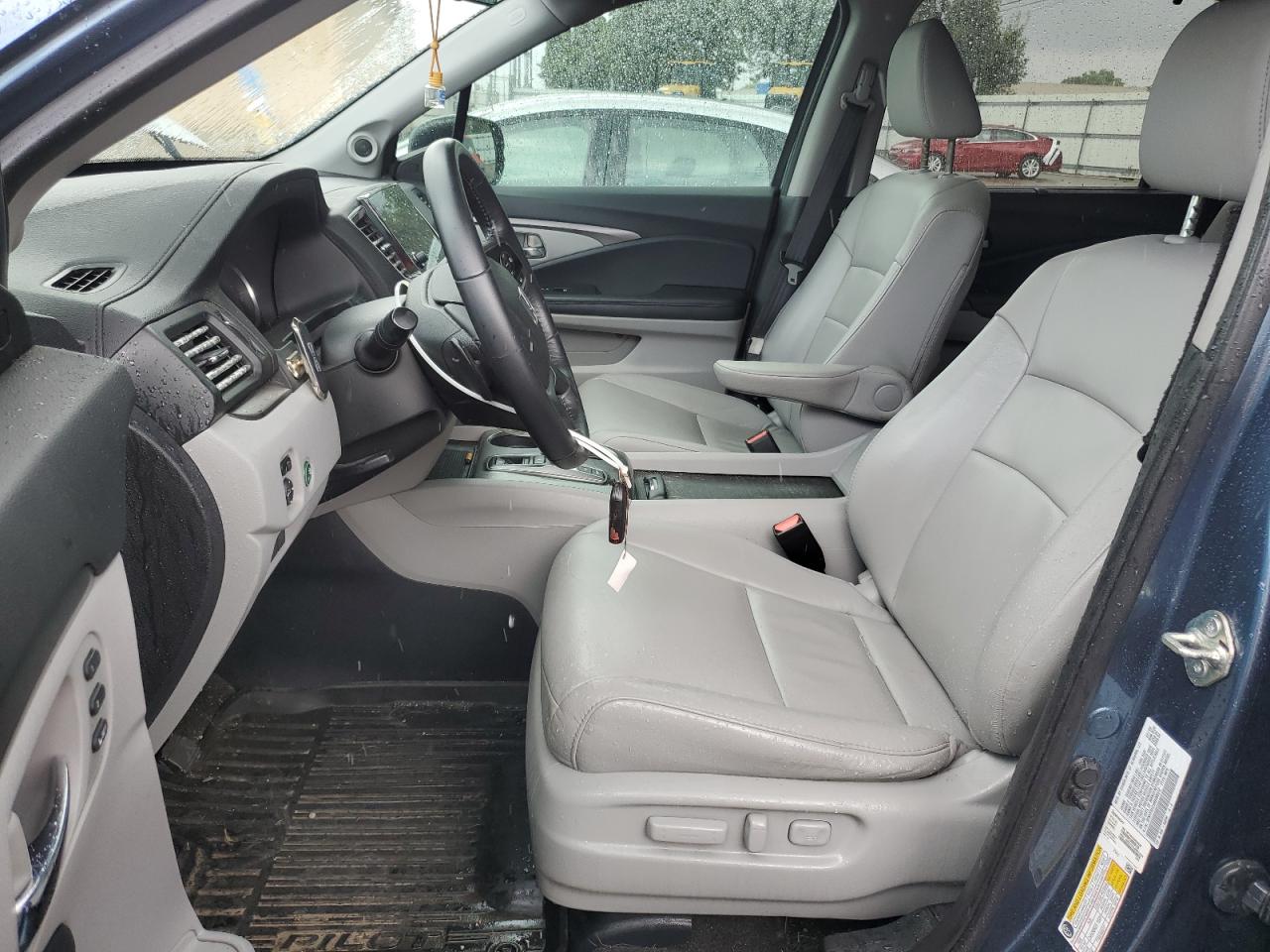 2021 Honda Pilot Se VIN: 5FNYF6H23MB006912 Lot: 65353295