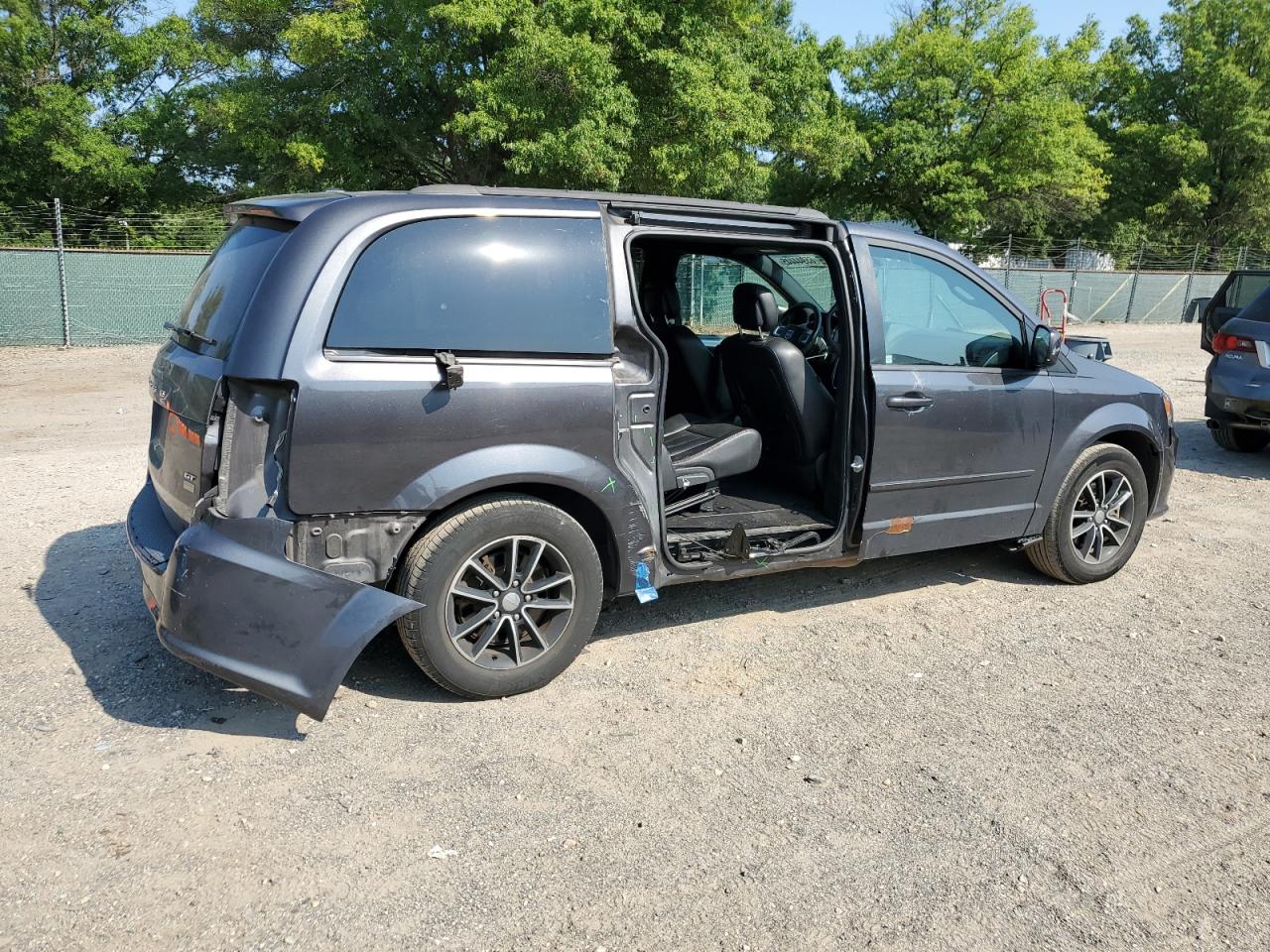 2c4rdgeg2hr842477 2C4RDGEG2HR842477 2017 Dodge Grand Caravan Gt